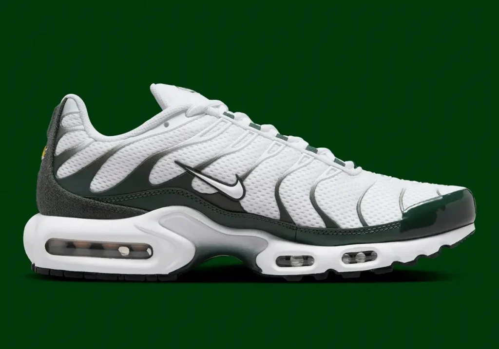 Nike Air Max Plus "Notebook Scribbles" unleashes school's out vibes